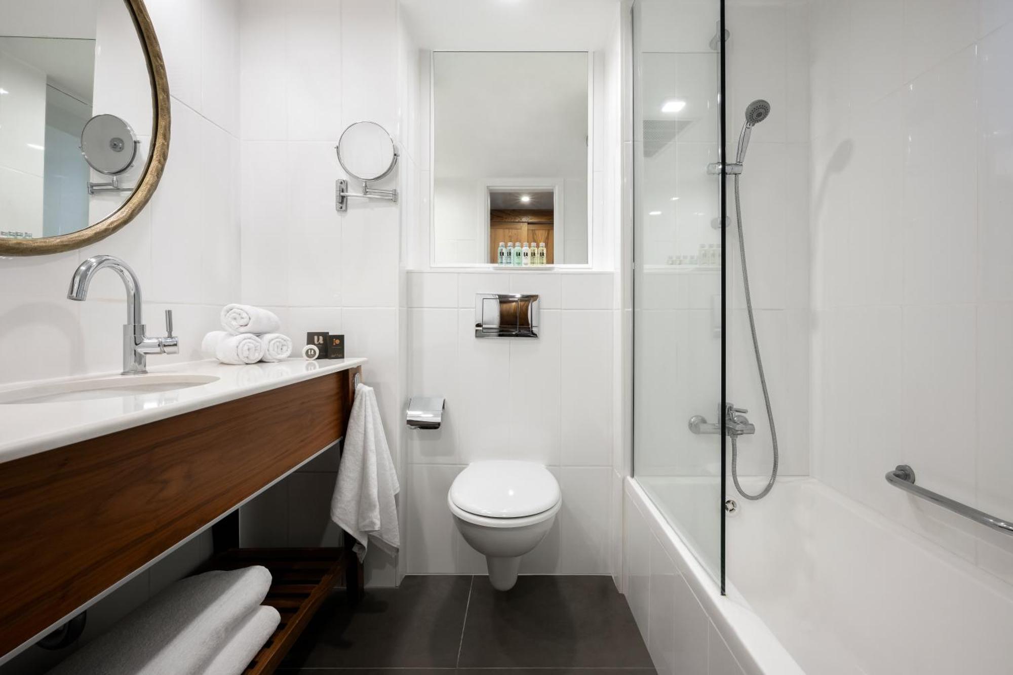Deluxe Tower Room